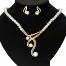 Gorgeous Curved Three Pearls Necklace And Earring Set (Imitation)