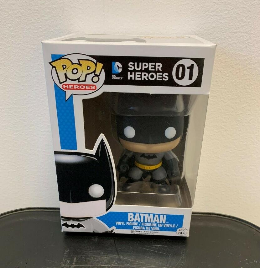 Heroes DC Comics Super Heroes Batman #01 Funko pop! Vinyl Figure With Protector