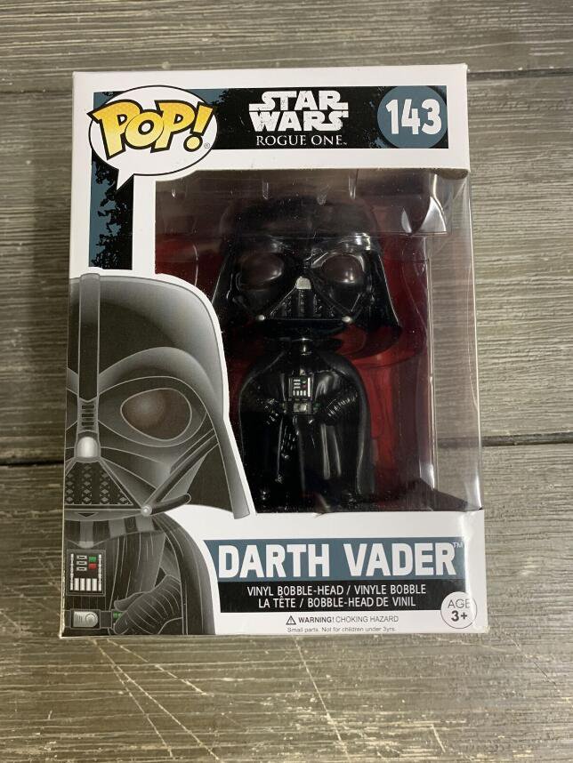 Star Wars Rogue One DARTH VADER #143 Funko pop! Vinyl Figure With Protector