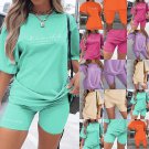 Haut surdimensionné de couleur unie et costume court moulant