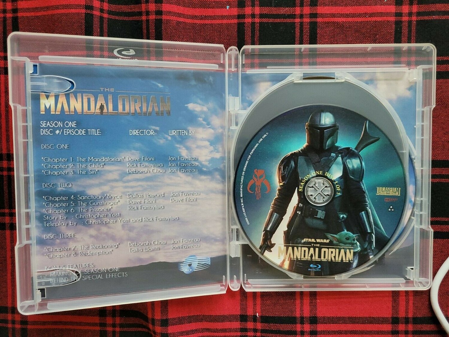 The Mandalorian Complete Season 1 (3 Disc Blu-ray Set) 2019 TV Series