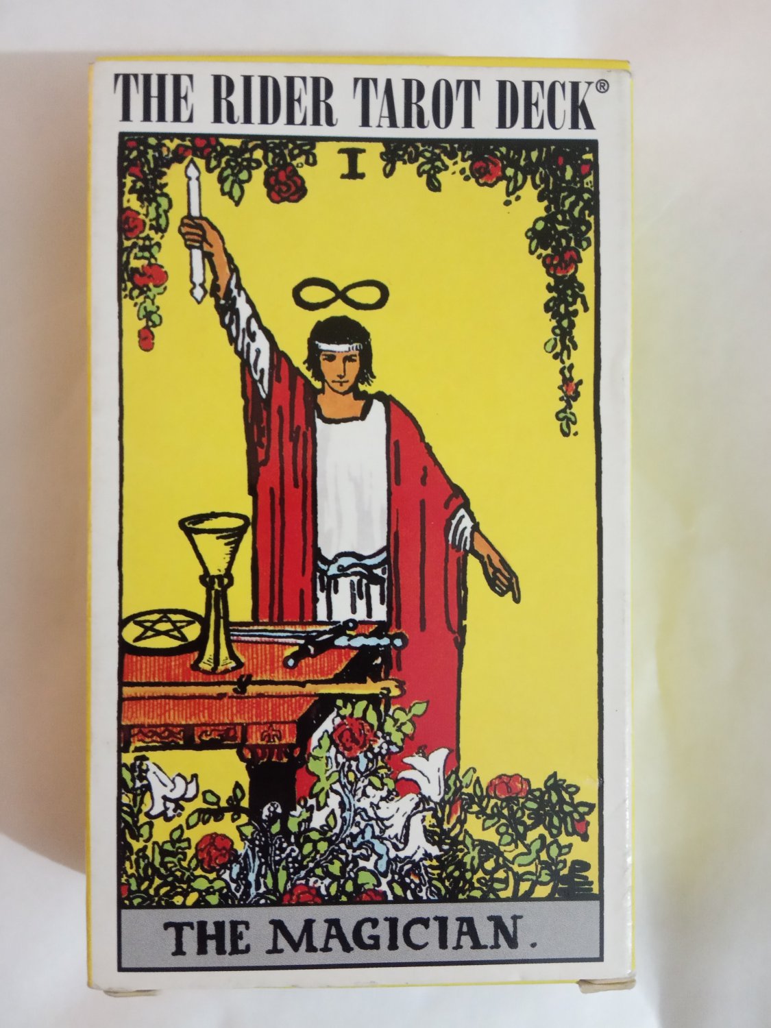 Rider Waite original tarot deck 78 cards made in Italy brand new