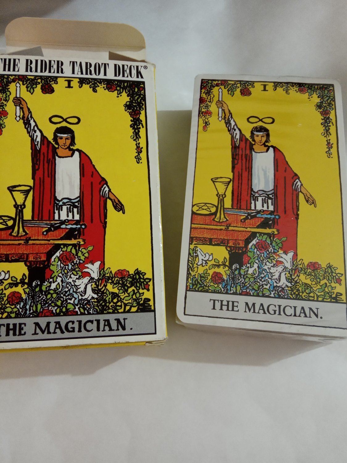Rider Waite original tarot deck 78 cards made in Italy brand new