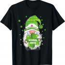 Funny Gnome With Shamrock School Nurse St Patricks Day T-Shirt