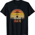 Believe UFO Alien Chicken Vintage Retro Womens Mens Gift T-Shirt