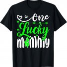 One Lucky Mommy St Patrick's Day Irish Shamrock Family Lover T-Shirt