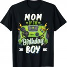 Mom of the Birthday Boy Matching family Video Gamer party T-Shirt