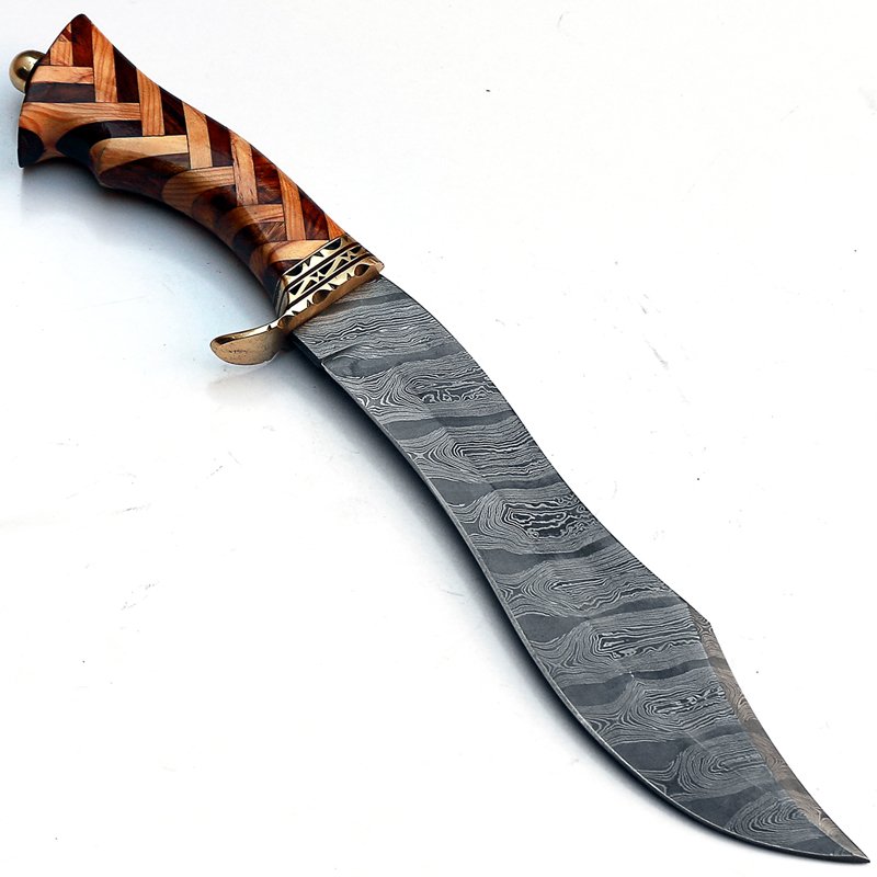 Custom Handmade Damascus Steel Hunting Bowie Knife Top Quality