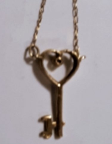 Vintage 14K Diamond Heart Key Pendant Necklace 16-1/2"