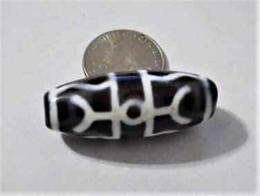 Tibetan Oily Agate 2-Eye Ritual Bottle Stripes Dzi Bead 4.2 CM