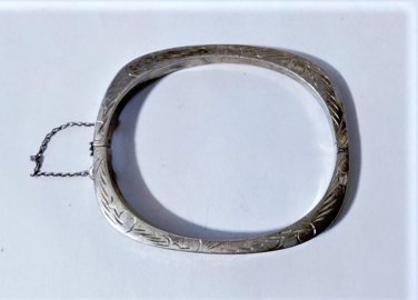 Vintage Sterling Silver Etched Rounded Rectangluar Hinged Bangle Bracelet Lot