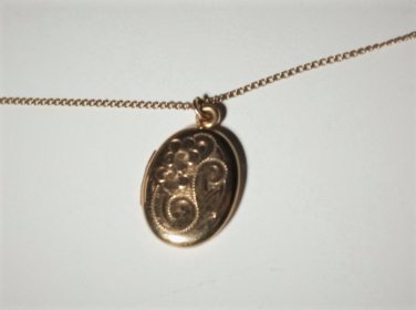 Antique Edwardian WEH 12K GF Etched Oval Locket Pendant Necklace Lot 19"