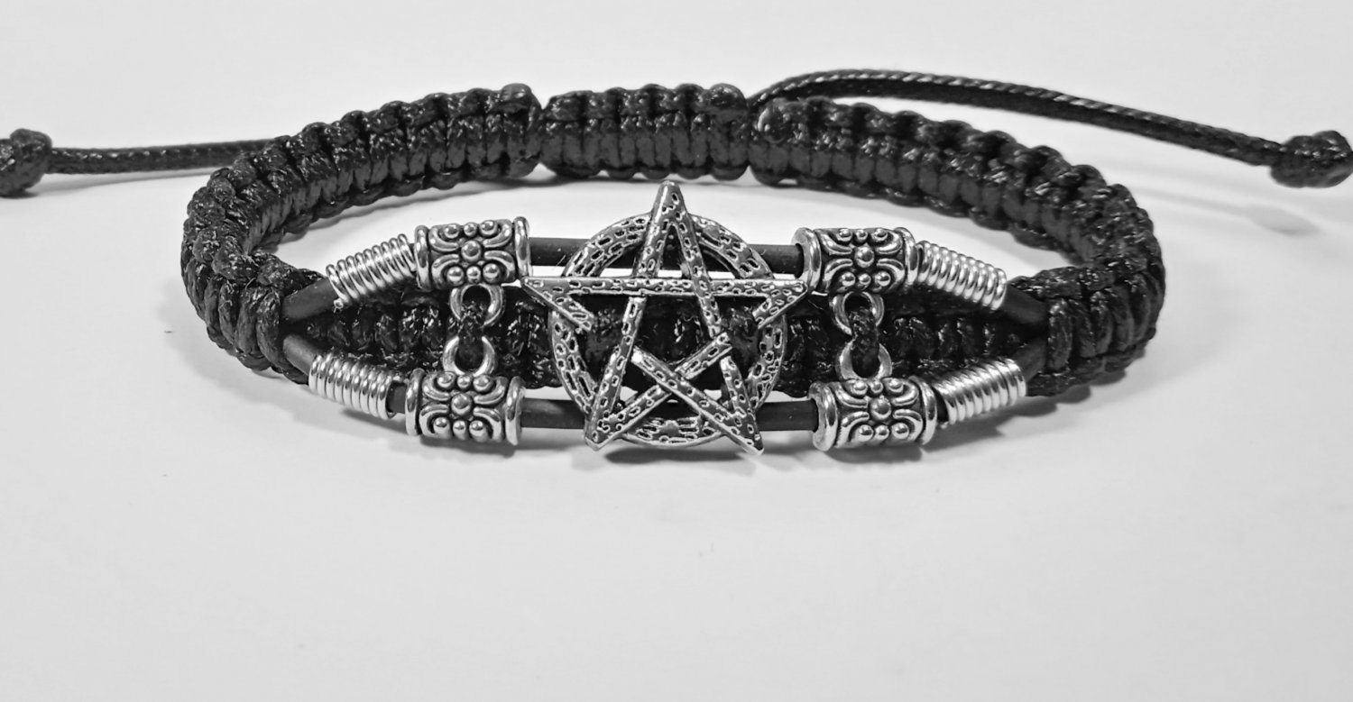 Handmade bracelet. Pentagram 3