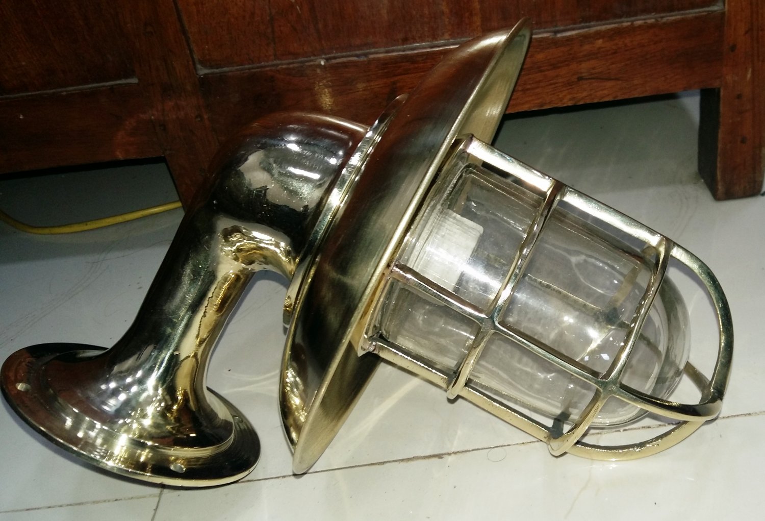 Nautical Bulkhead New Brass Wall Passageway Ship Light With Shade 1 Piece