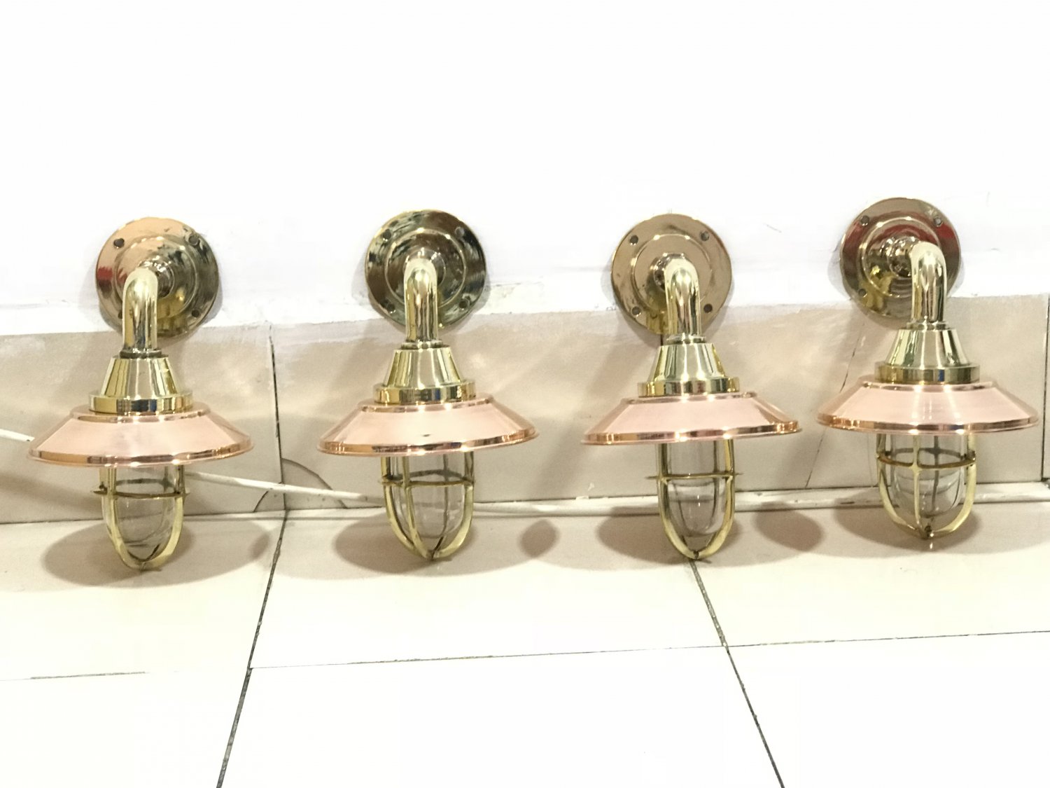 Nautical Marine Ship New Modern Solid Mount Swan Brass Bulkhead Light 4 Pieces