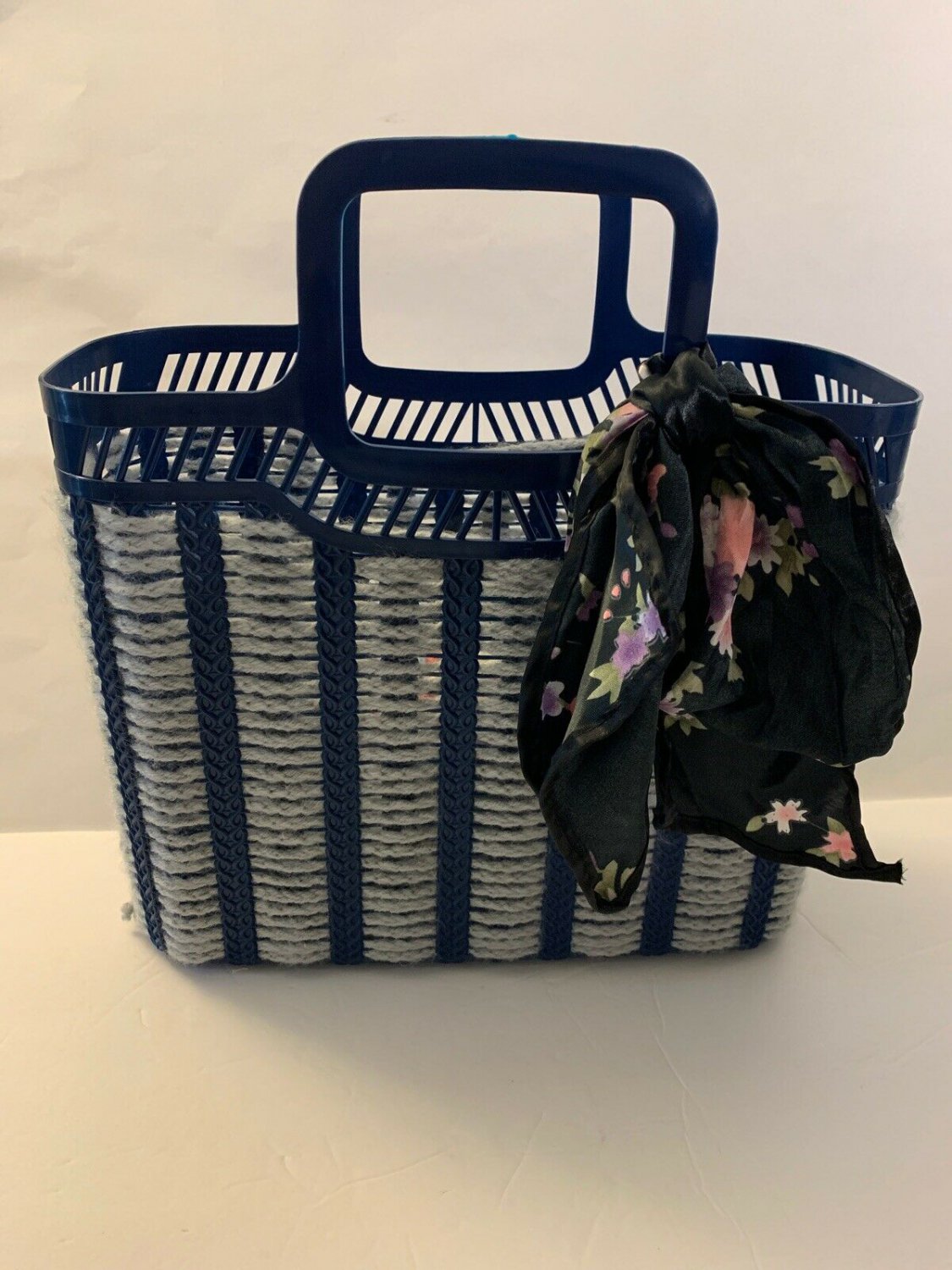 Original Design Yarn Woven Plastic Tote Bag.