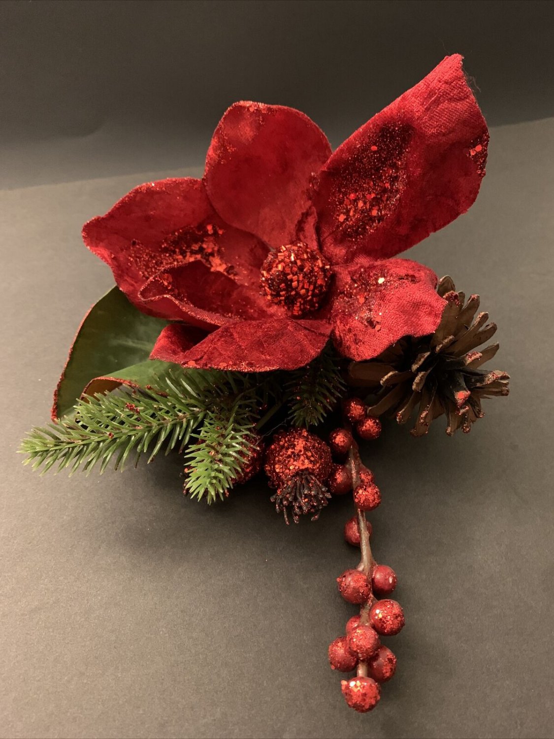 glittered 14&acirc;�� magnolia, pinecone & berry picks