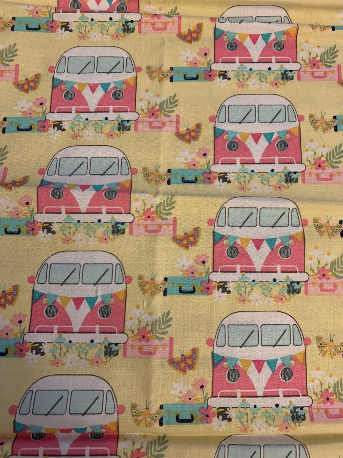 Retro Pink Van Fat Quarter 20&acirc;��x 21&acirc;��