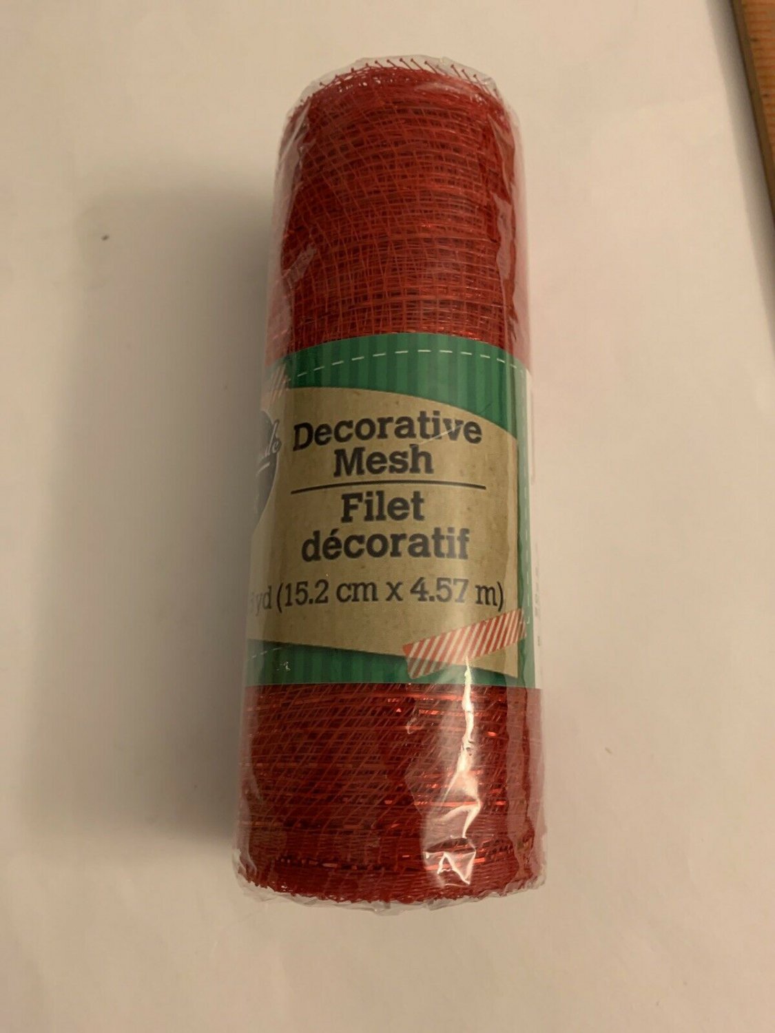 6&acirc;�� Red Deco Mesh 5 Yards.