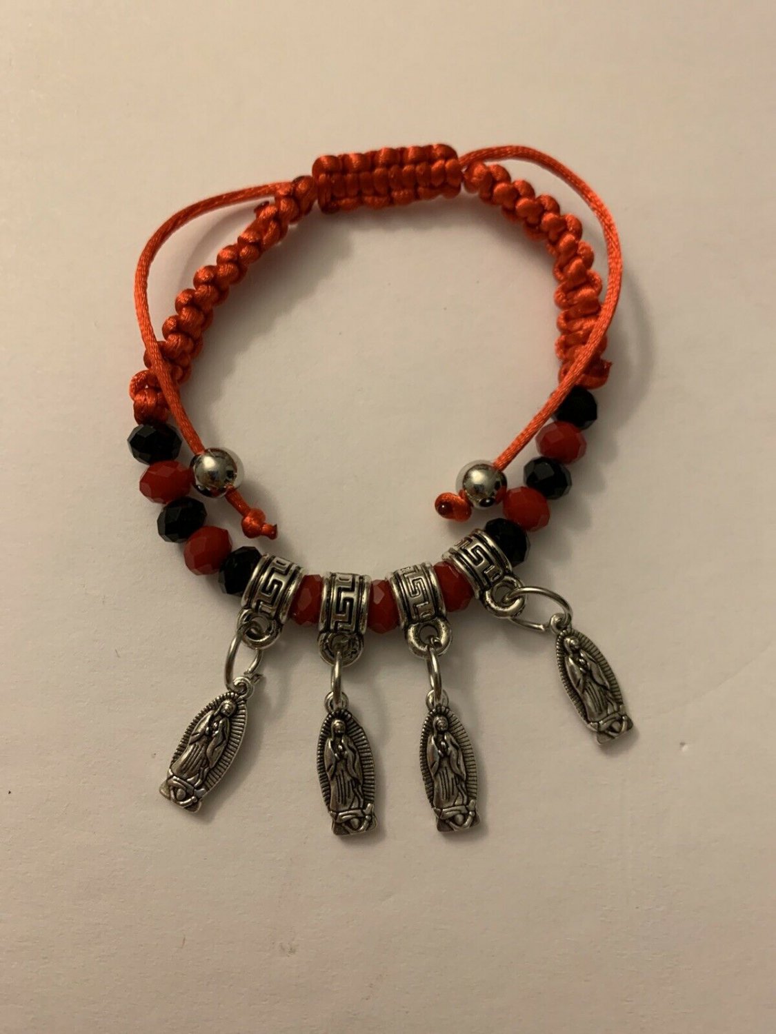 Pulsera roja de proteccion Virgen De Guadalupe