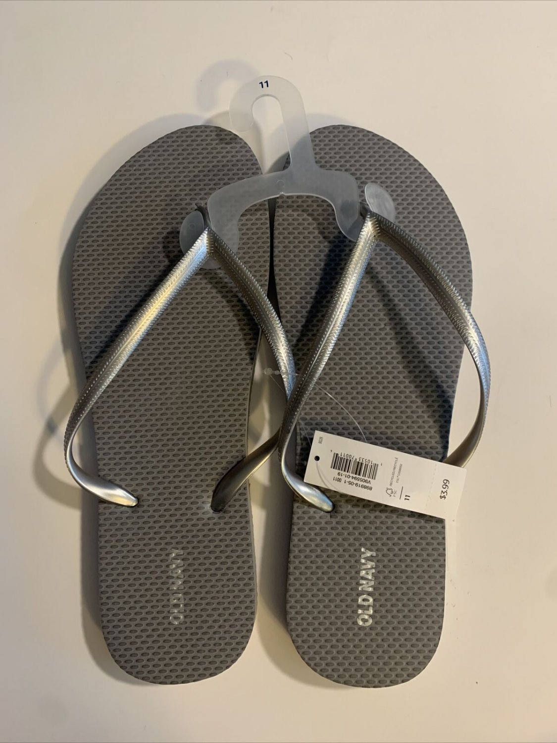 NWT Ladies FLIP FLOPS Old Navy Thong Sandals SIZE 11 SILVER