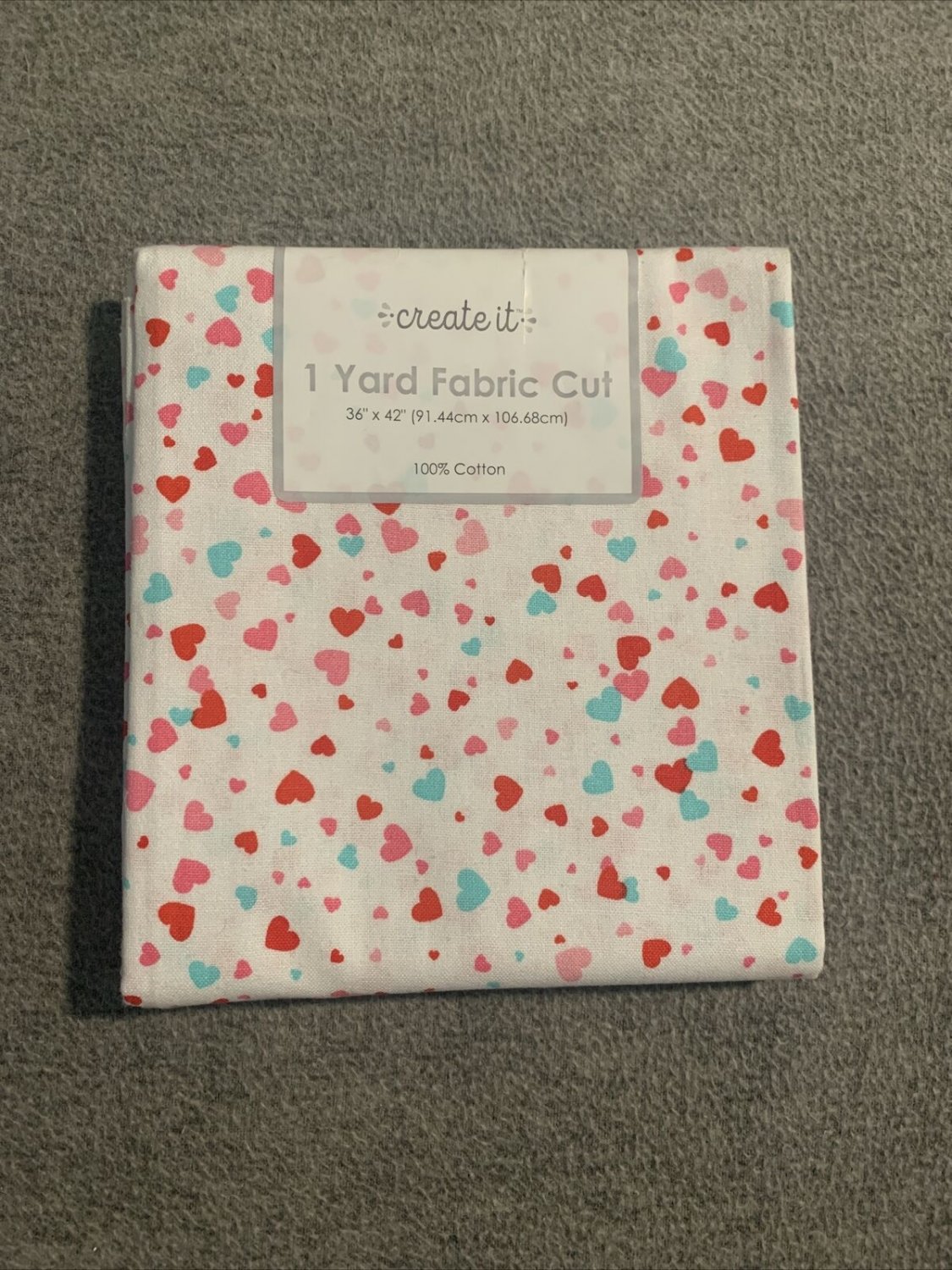 CREATE IT 1 YD FABRIC 100% COTTON Hearts