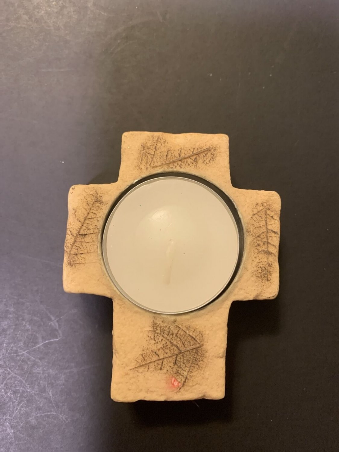 Cross resin tea light holder