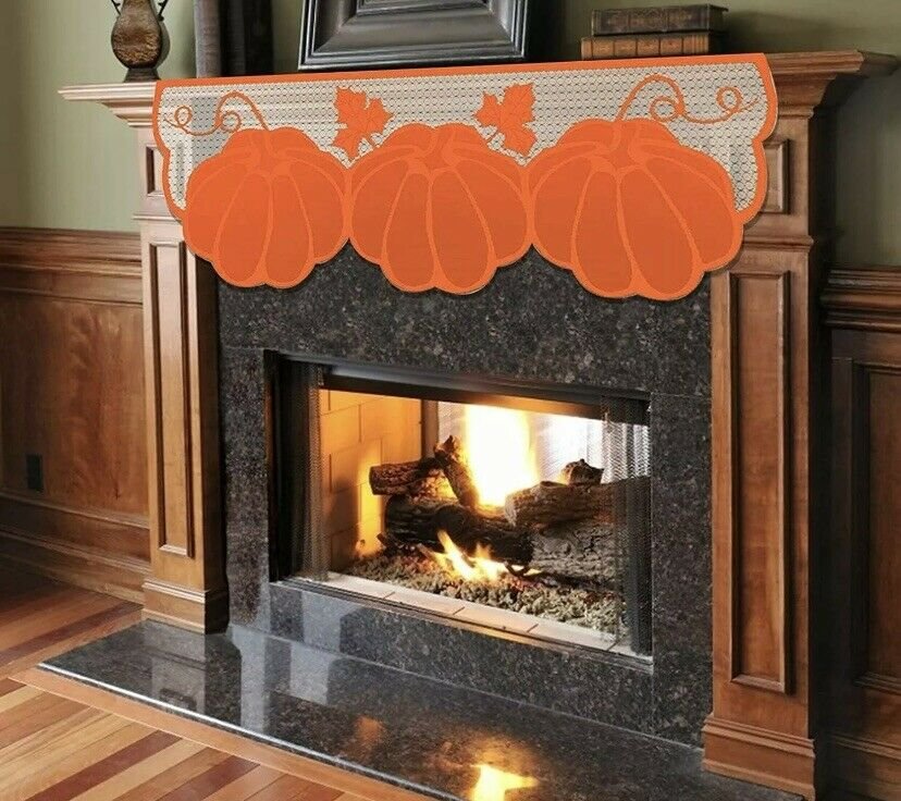 Maple Leave Pumpkin Fireplace Mantle Scarf for Thanksgiving. NWT