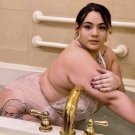 4 x 6 NUDE CURVY THICK BUSTY MODEL 023183 THICKNESS