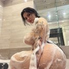 8 X 10 NUDE CURVY BUSTY MODEL 2393925 THICKNESS
