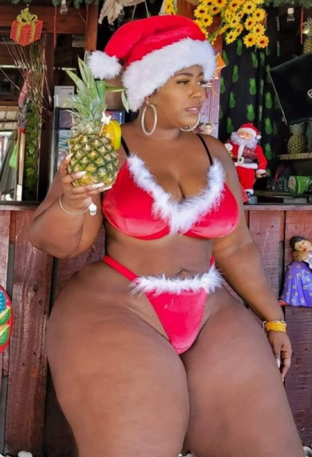 4 x 6 NUDE CURVY BUSTY MODEL 2395206 THICKNESS THIGHS N BOOTY