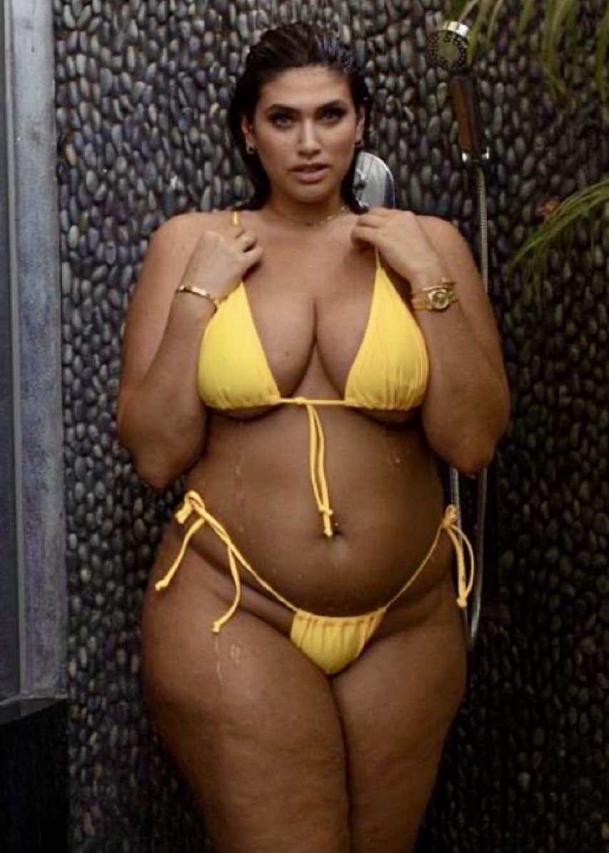 5 x 7 NUDE CURVY BUSTY MODELS 23955895 THICKNESS BOOTY