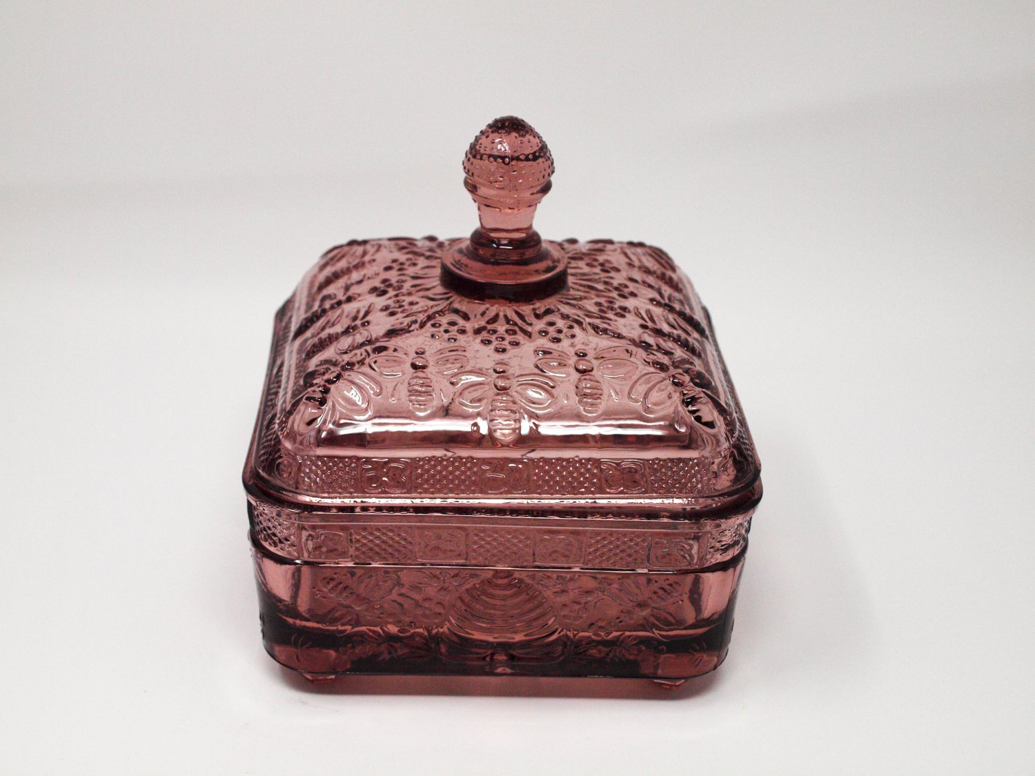 Vintage Indiana Glass Tiara Exclusive Light Amethyst Honey Bee Hive