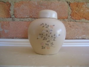 Home Decor Pfaltzgraff Remembrance Ginger Jar