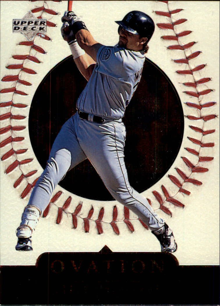 1999 Upper Deck Ovation 5 Larry Walker
