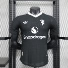 Manchester United 24-25 Goalkeeper Black Third Kit Soccer Shirt Player version