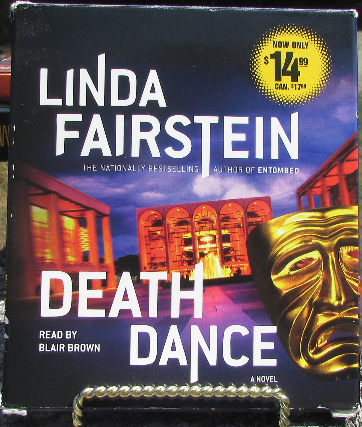Death Dance (Unabridged) Audio CD &acirc;�� January 1, 2006