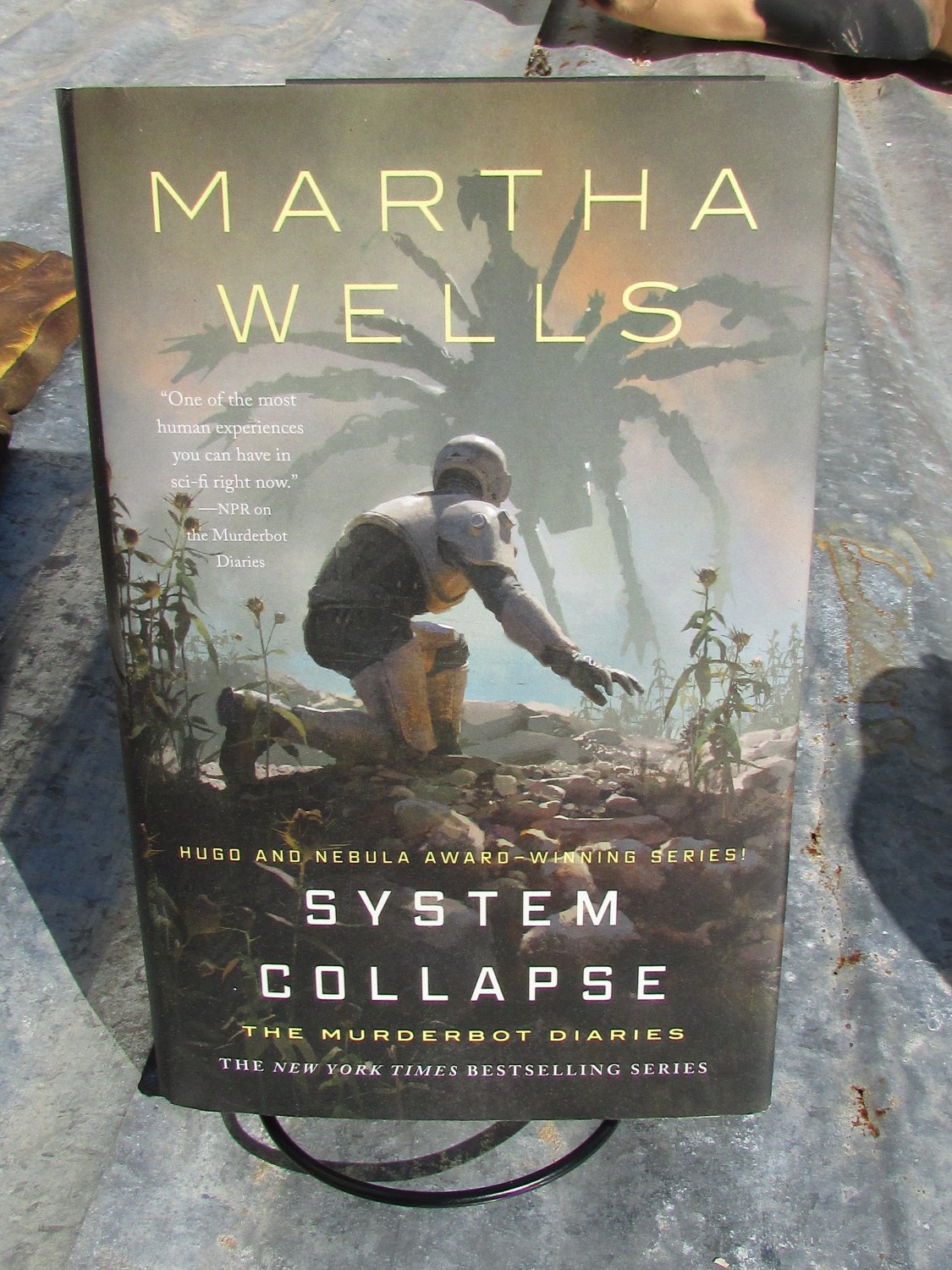 System Collapse: The Murderbot Diaries (hardcover)