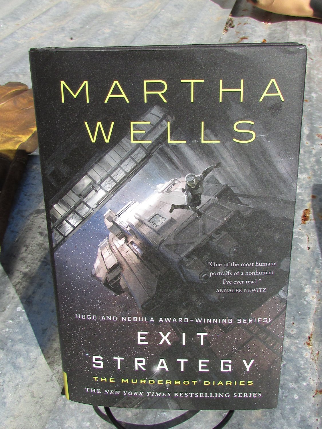 Exit Strategy: The Murderbot Diaries [hardcover]