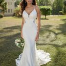 Spaghetti Straps Sexy V-Neck Backless Appliques Sleeveless Button Long Sweep Train Bride Gown