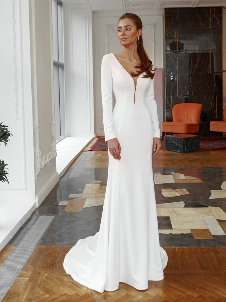 Bridal White Wedding Dresses Sleeveless V Neckline with Straps Wedding Gowns