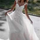 Boho Lace Wedding Dresses A-line V Neck Appliques Tulle Sleeveless Sweep Train Backless Bridal Gown