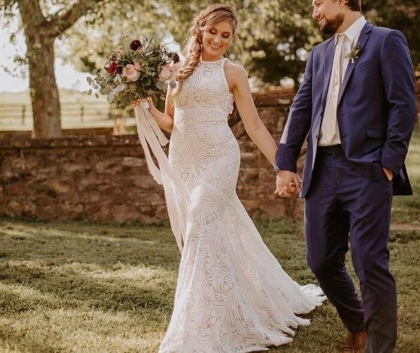 Boho Lace Mermaid Wedding Dresses Sleeveless Sweep Train Appliqued Country Wedding Dress