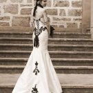 Black Lace And White Satin Mermaid Wedding Dresses Sweetheart Gothic Bridal Gowns