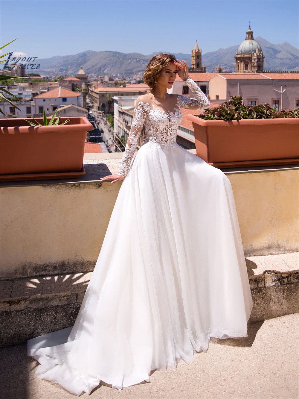 Bohemian Long Sleeve Wedding Dresses A Line Illusion Lace Appliques Scoop Bride Bridal Gowns