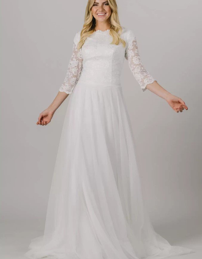 Boho Modest Wedding Dresses 3/4 Sleeves High Neck Tulle Lace Buttons Back Religious Bride Dress
