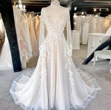 Gorgeous Boho Wedding Dresses  Lace Applique Sweep Train V Neck A Line Long Sleeves Bridal Gown