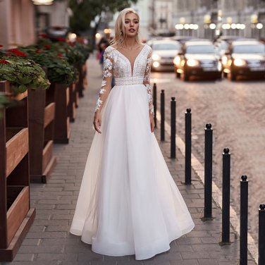 Boho Long Sleeves Wedding Dress A-Line Sheer V-Neck Sweep Train Bridal Gown