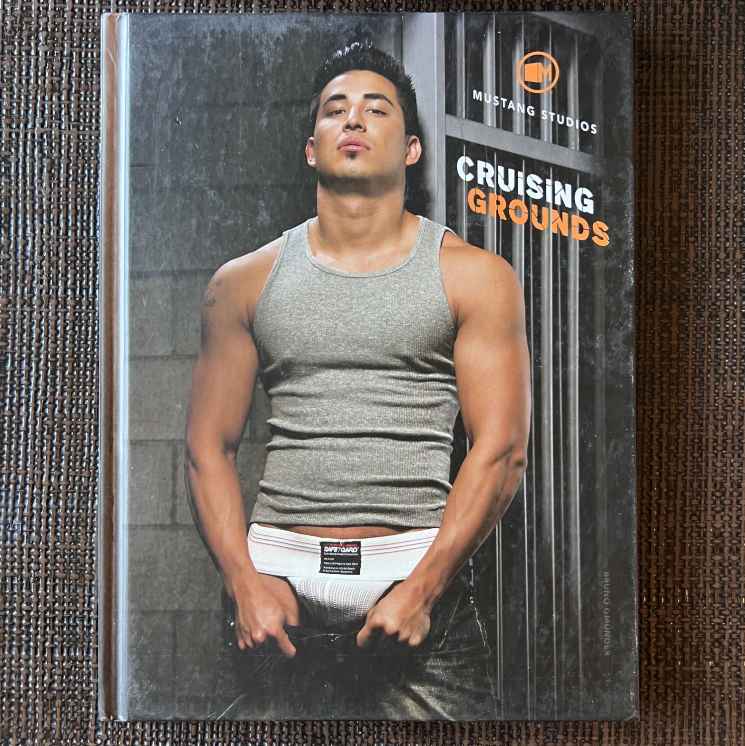 [unread] CRUISING GROUNDS (2010) MUSTANG STUDIOS Gay Male NUDES Photography Burly Muscle Photos