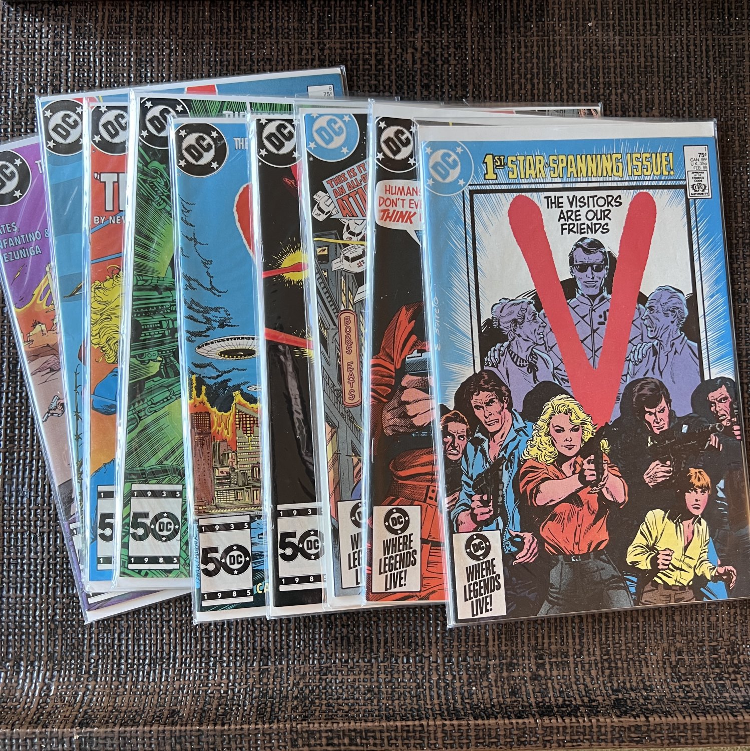 â��Vâ�� Sci-Fi â��Visitorsâ�� Full-18 issues DC COMICS TV Mini-Series (1985-1986) 1980s Space Aliens